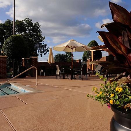 Hampton Inn & Suites Nashville-Vanderbilt-Elliston Place Exteriör bild