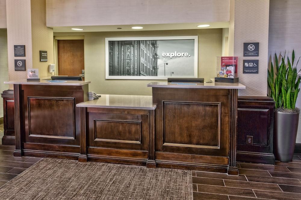 Hampton Inn & Suites Nashville-Vanderbilt-Elliston Place Exteriör bild