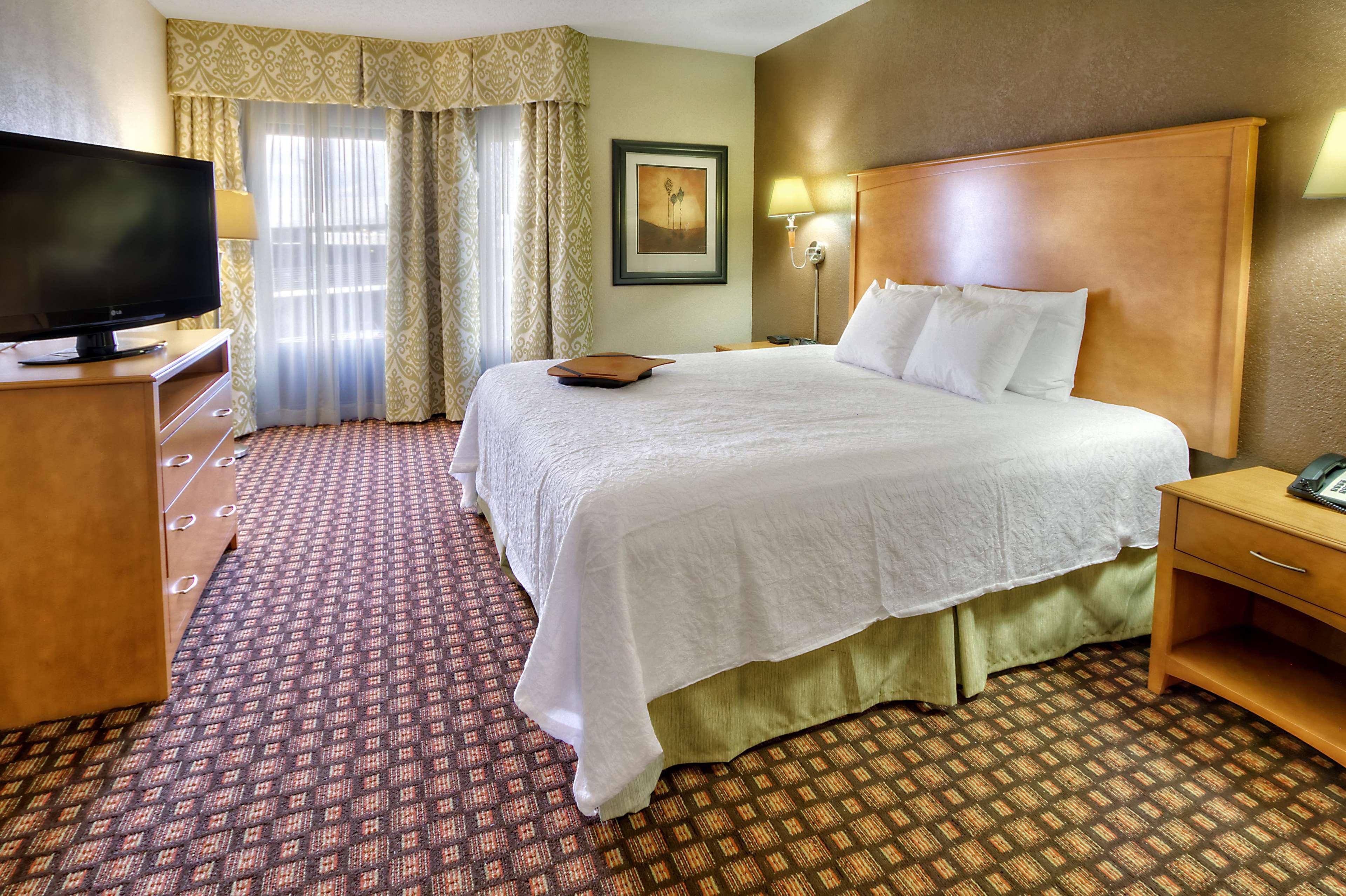 Hampton Inn & Suites Nashville-Vanderbilt-Elliston Place Exteriör bild