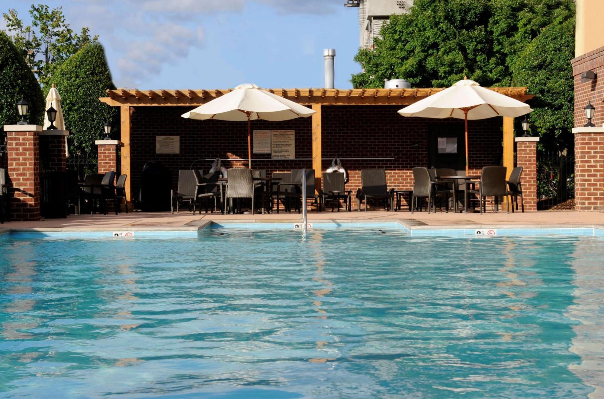 Hampton Inn & Suites Nashville-Vanderbilt-Elliston Place Exteriör bild
