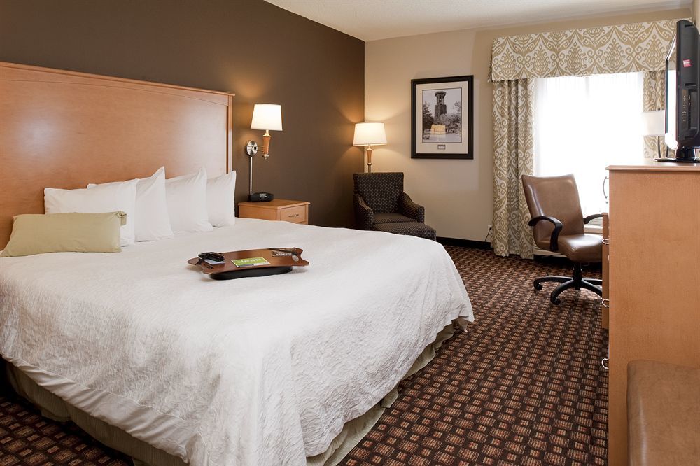 Hampton Inn & Suites Nashville-Vanderbilt-Elliston Place Exteriör bild